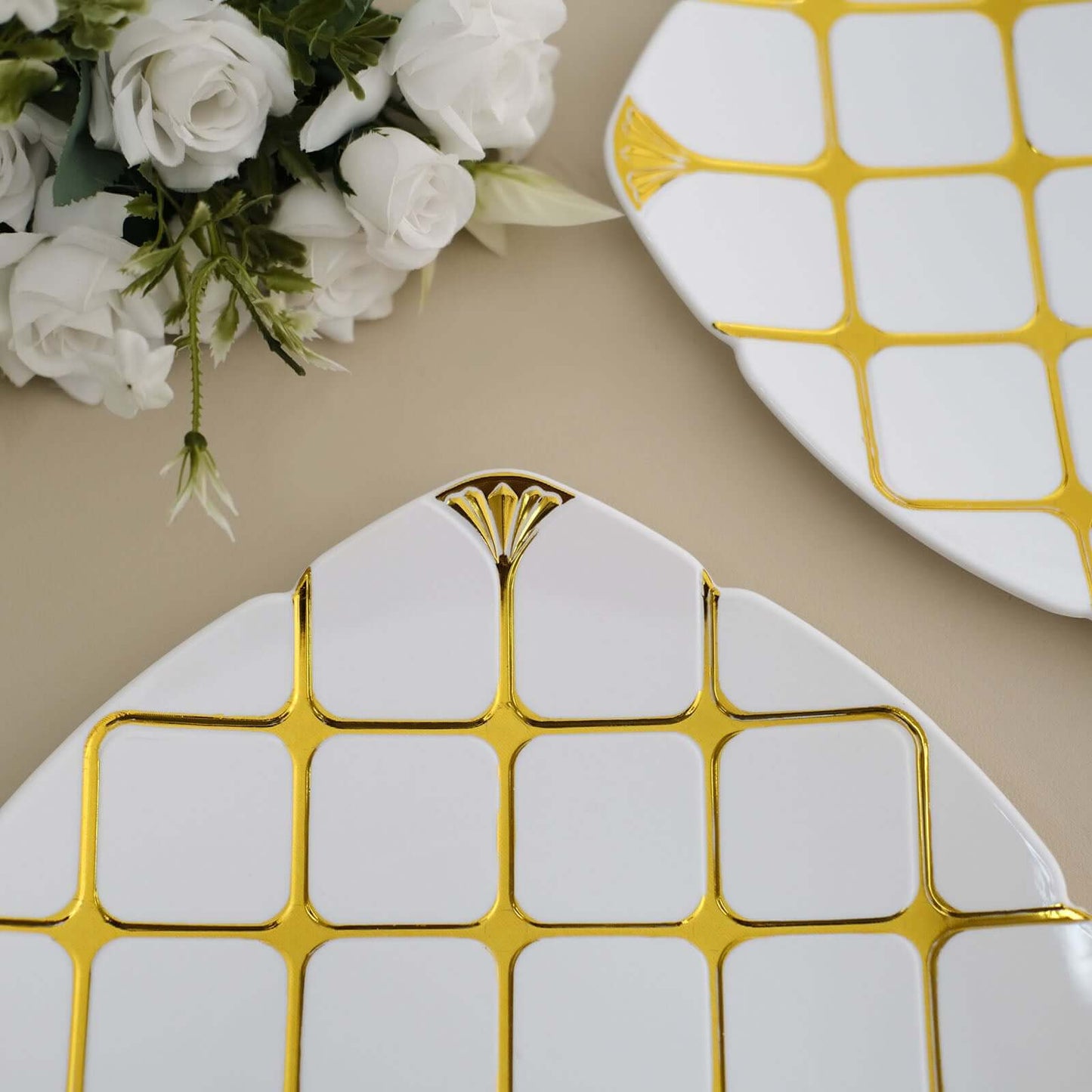 10-Pack Plastic 10" Square Dinner Plates in White with Gold Diamond Lattice Pattern - Disposable Party Plates for Weddings, Banquets & Special Events
