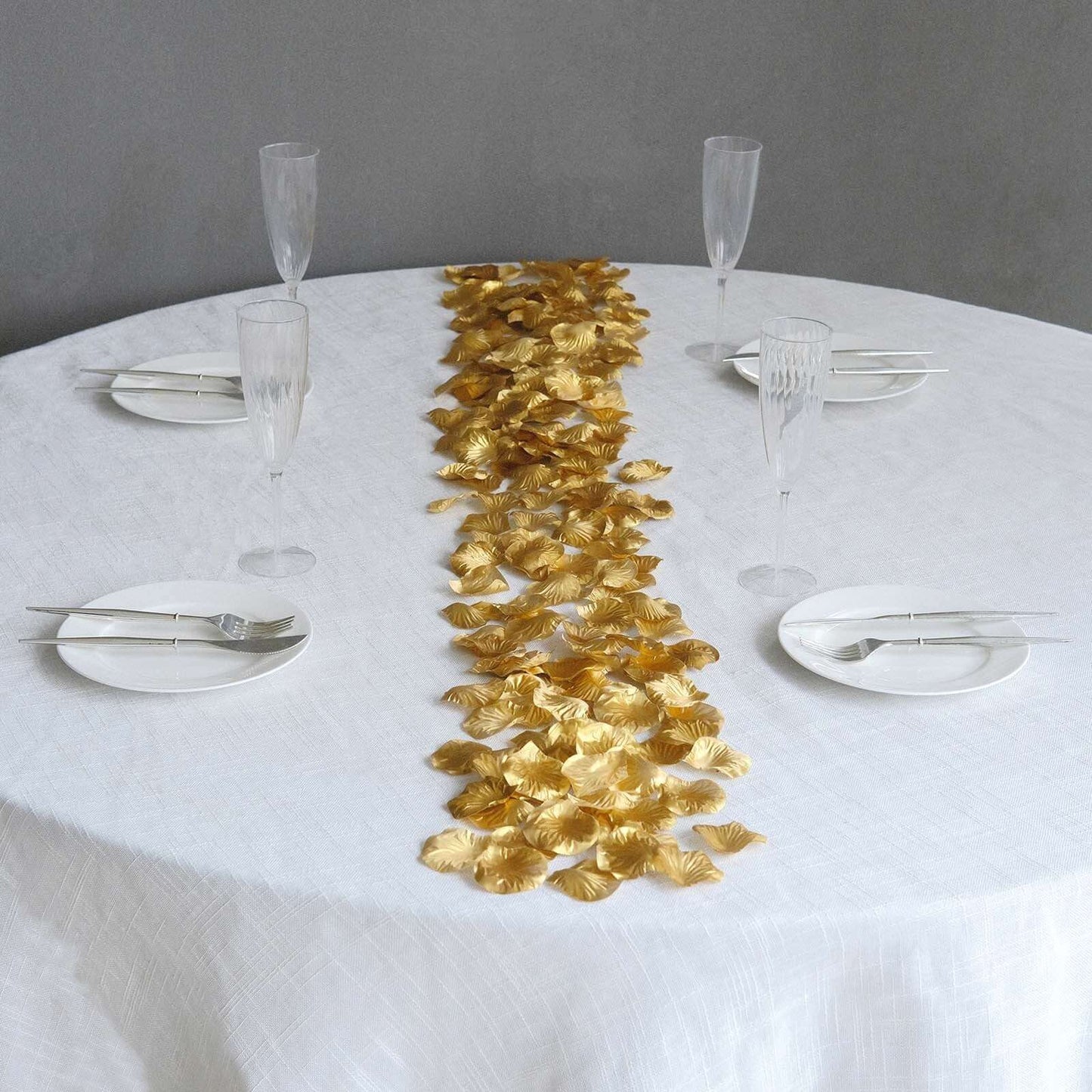 500-Pack Rose Petals Round Design Metallic Gold Silk Confetti - Decorative Scatters for Tables and Floors