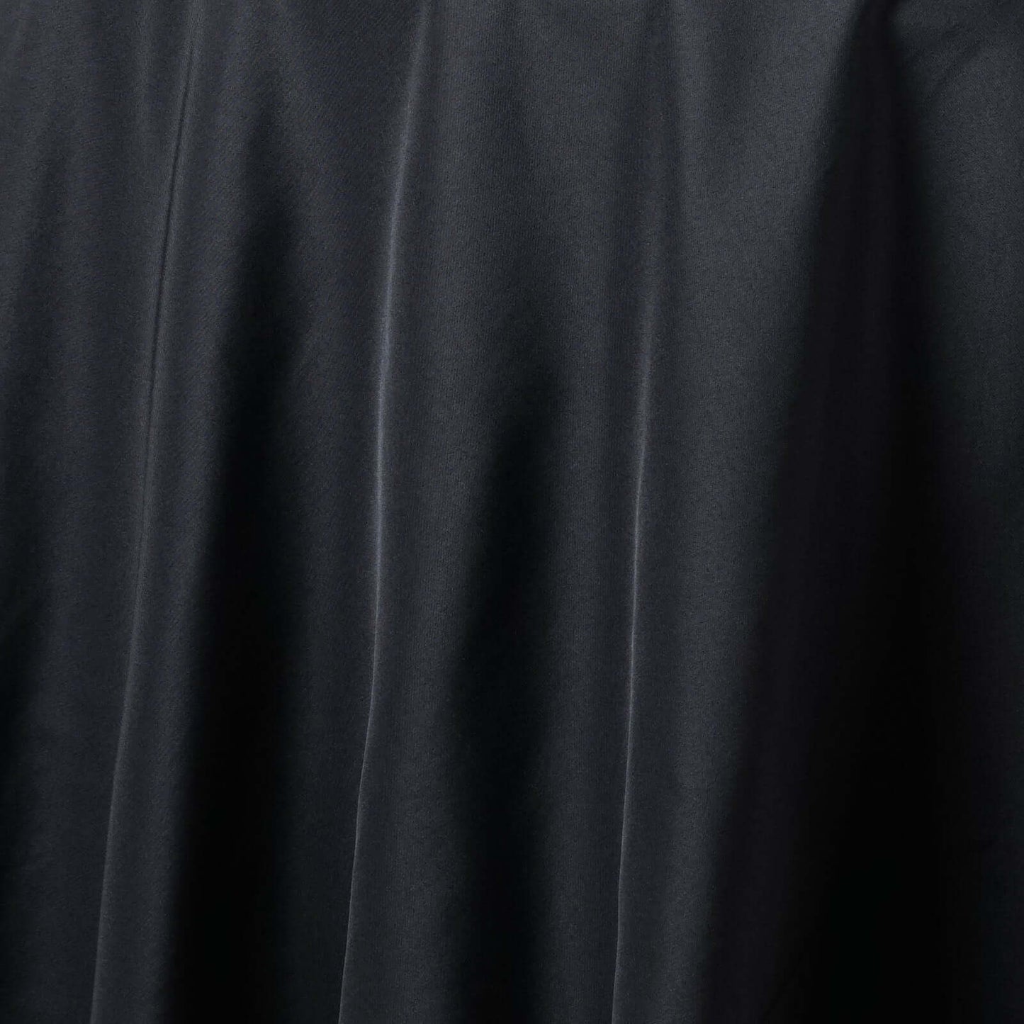 Premium Polyester 120" Round Tablecloth Black - Seamless 220GSM Wrinkle-Resistant Design for Classy Events