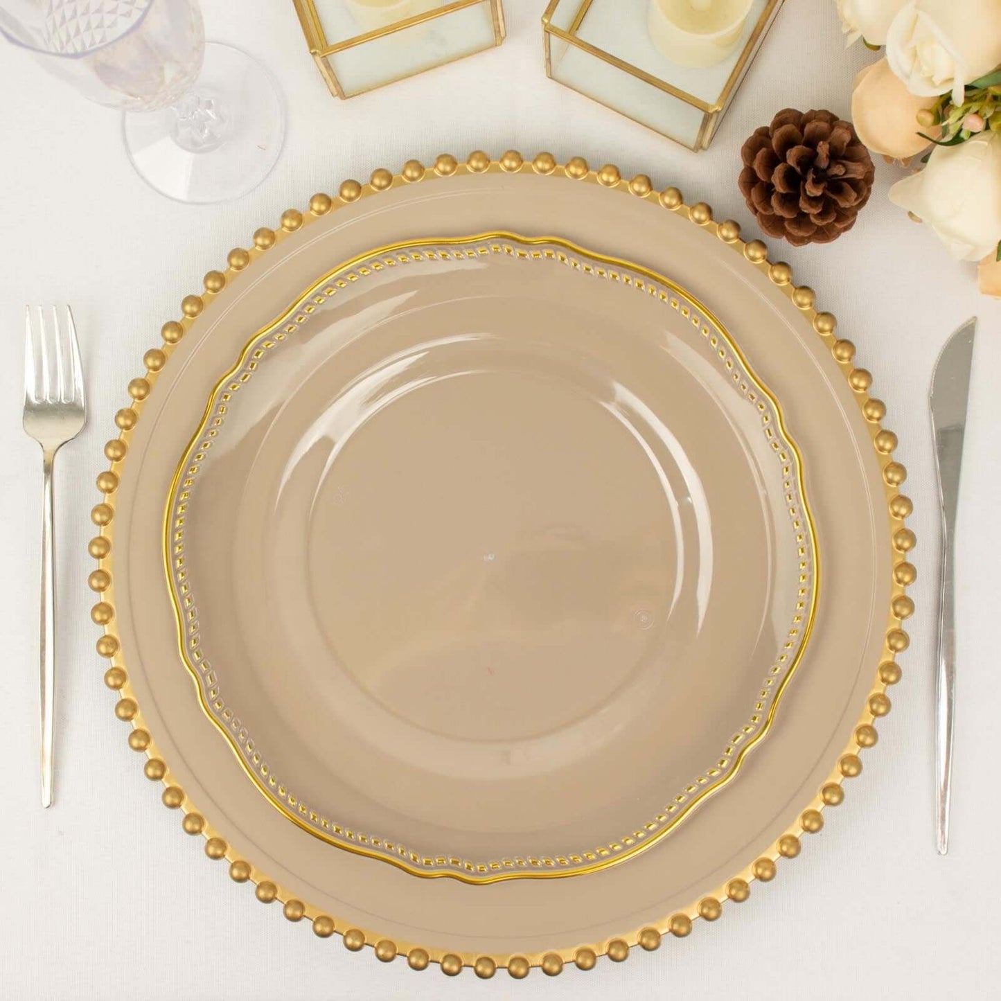 10-Pack Plastic 10" Dinner Plates in Clear with Gold Scalloped Rim - Disposable Large Party Plates