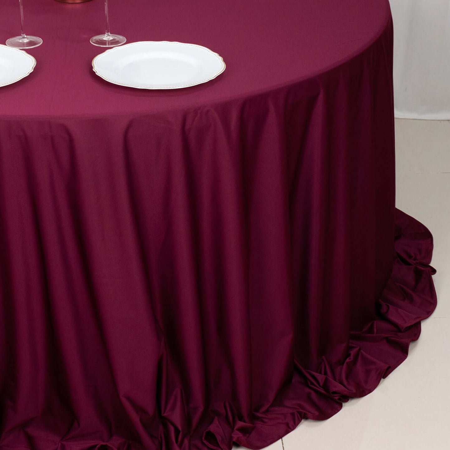 Scuba Round 132" Tablecloth Burgundy - Wrinkle Free & Stain Resistant Seamless Table Cover