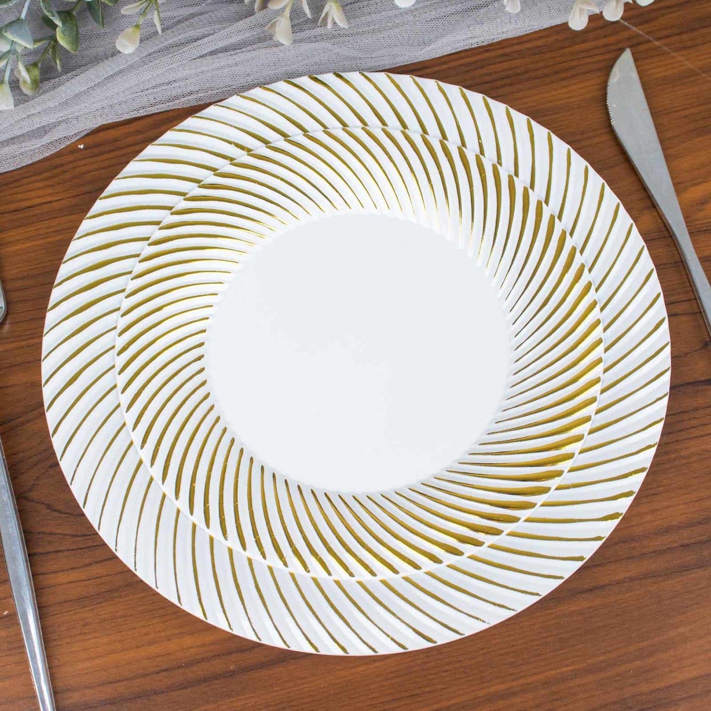 10-Pack Plastic 7" Round Dessert Plates in White with Gold Swirl Rim - Disposable Salad Plates for Classy Events & Banquets