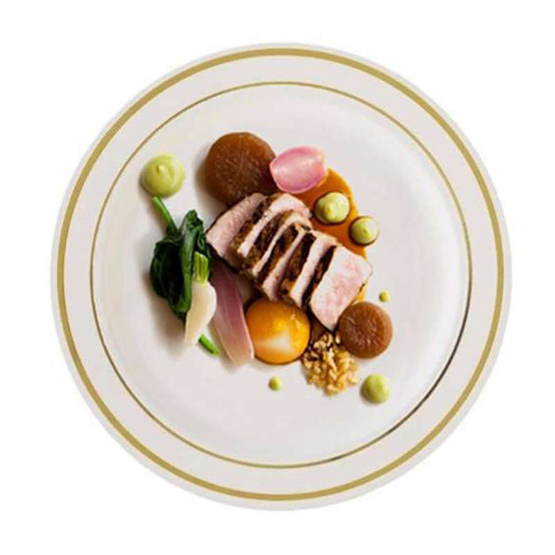 10-Pack Plastic Dessert Plates Ivory with TrÃ¨s Chic Gold Rim - Disposable Plates for Parties 8"
