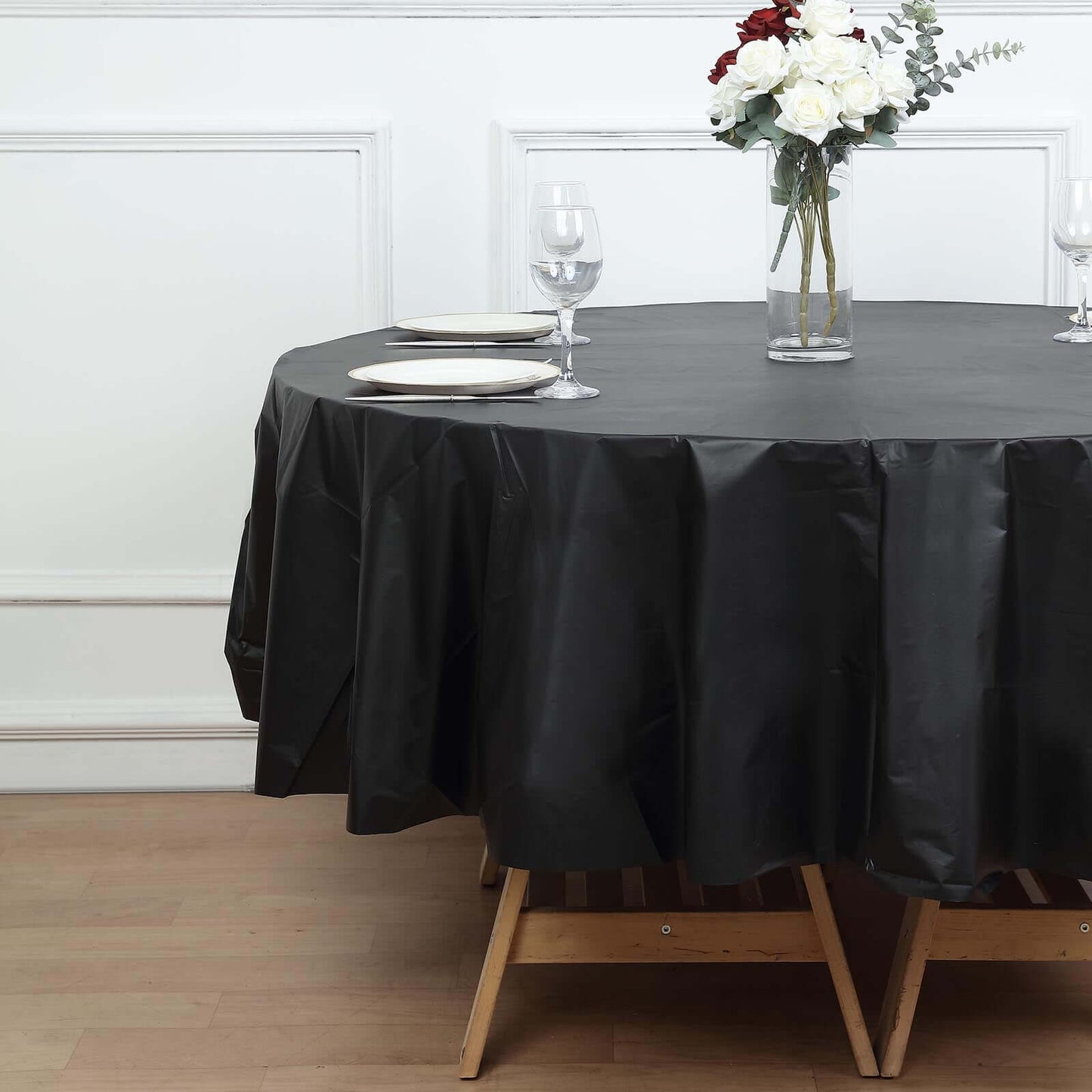 5-Pack Plastic Table Covers Black Round - Durable PVC Disposable Tablecloths for Events 84"