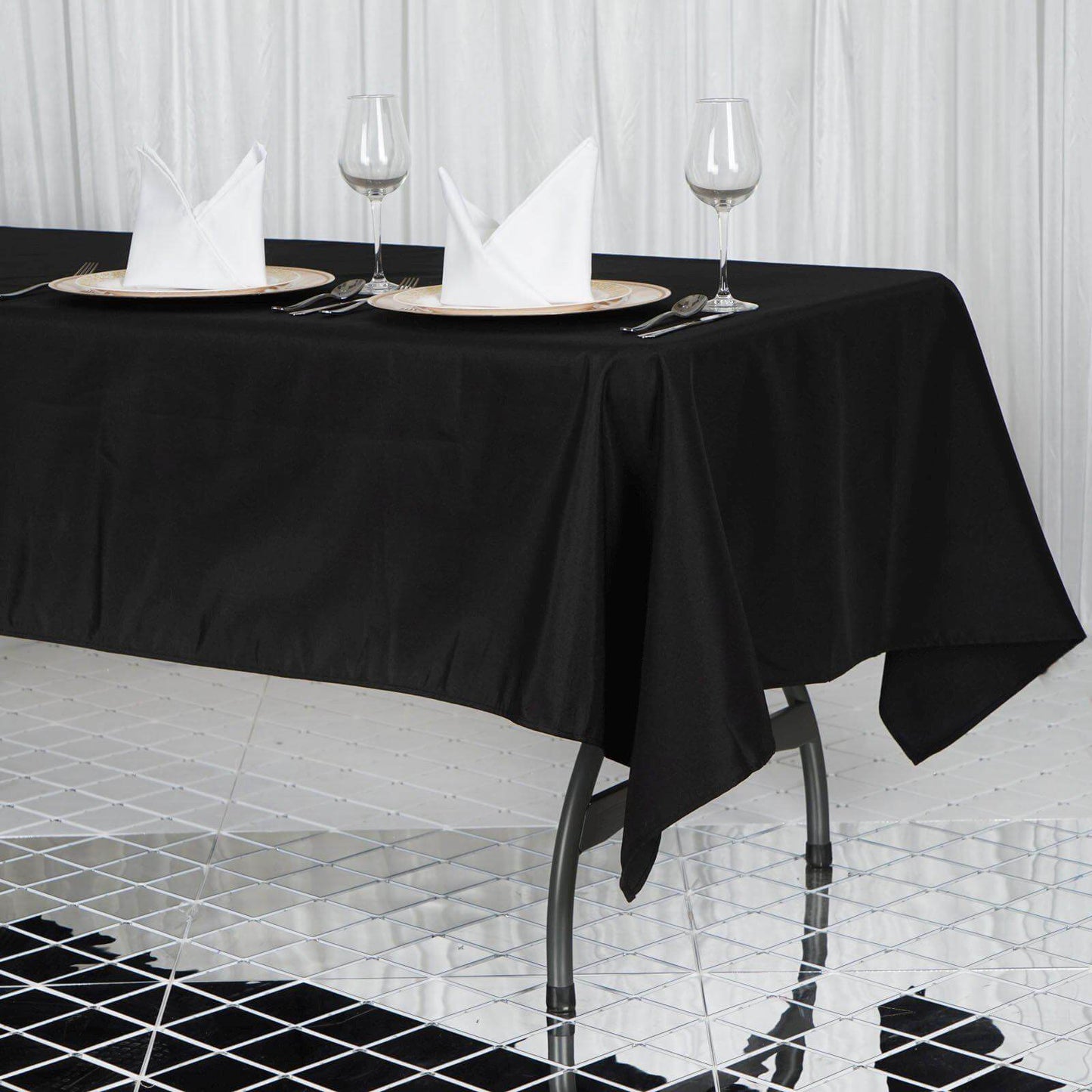 Premium Polyester 60"x102" Rectangle Tablecloth Black - Durable 220GSM Wrinkle-Resistant Table Cover for Weddings & Events