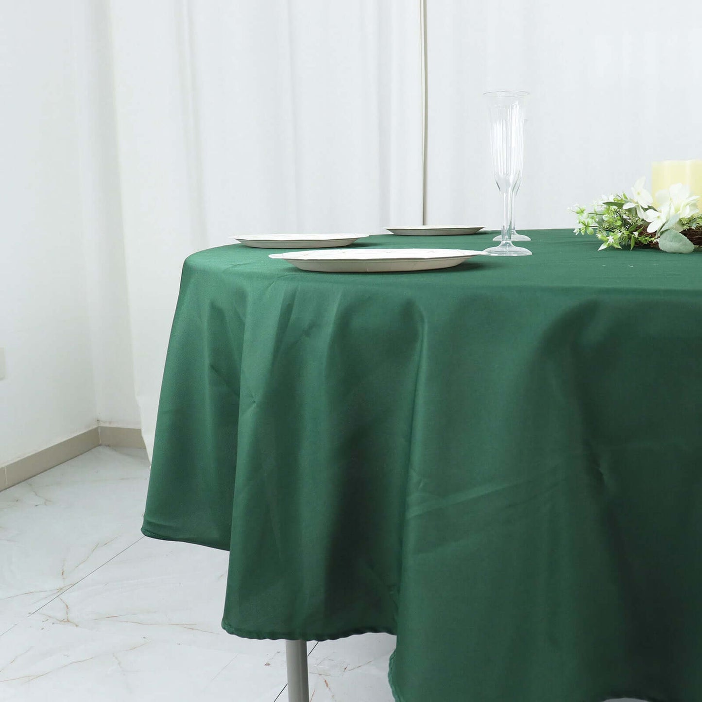 Polyester 90" Round Tablecloth Hunter Emerald Green - Stain & Wrinkle-Resistant Table Cover