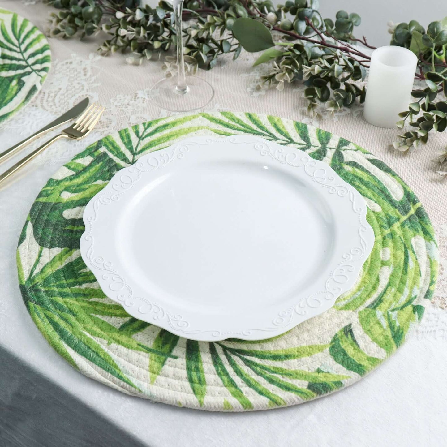4-Pack Table Placemats Tropical Leaf Design Green Cotton Round - Woven Indoor/Outdoor Dining Mats 15"