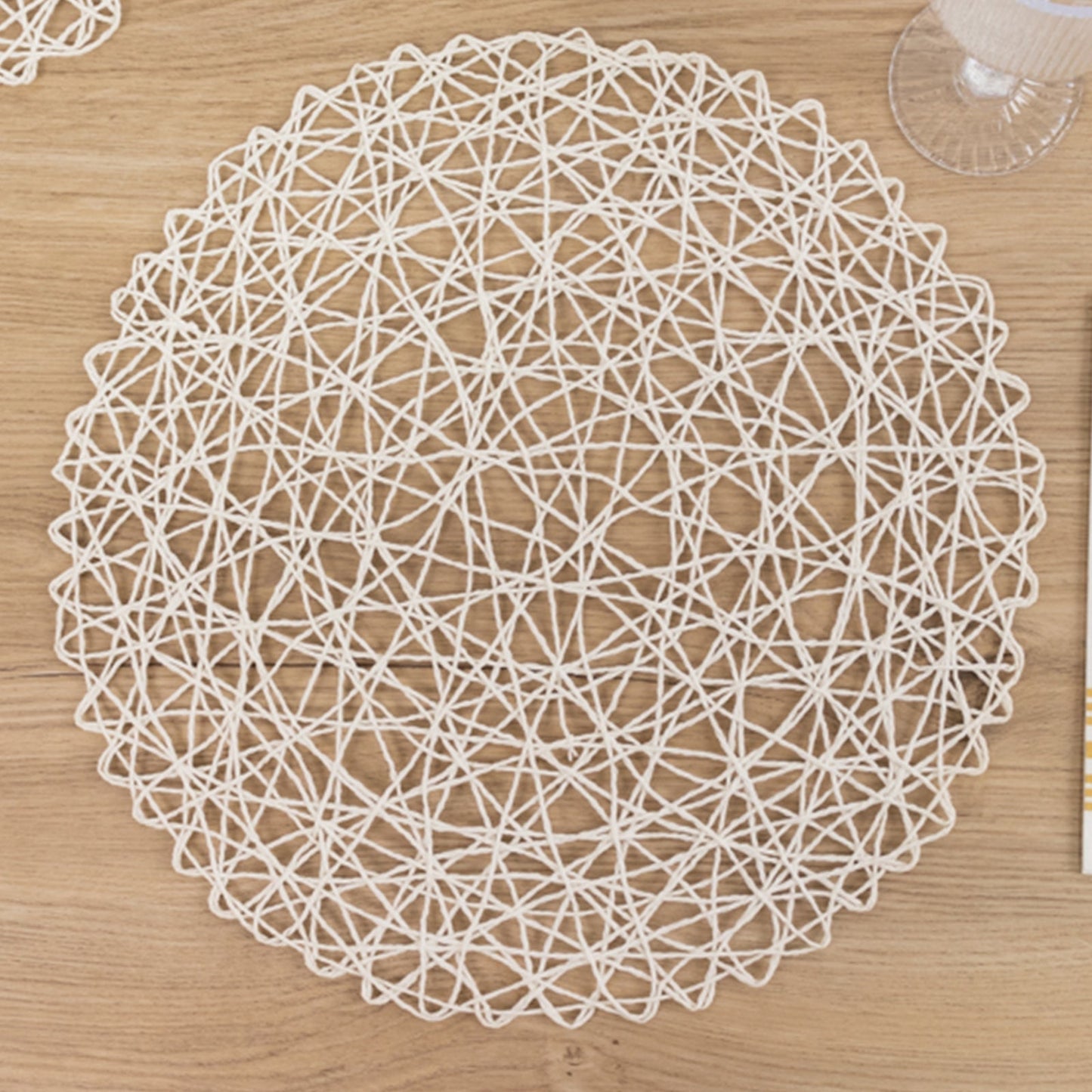 6-Pack Table Placemats Woven Fiber Design White Round - Disposable Mats for Dining and Events 15"