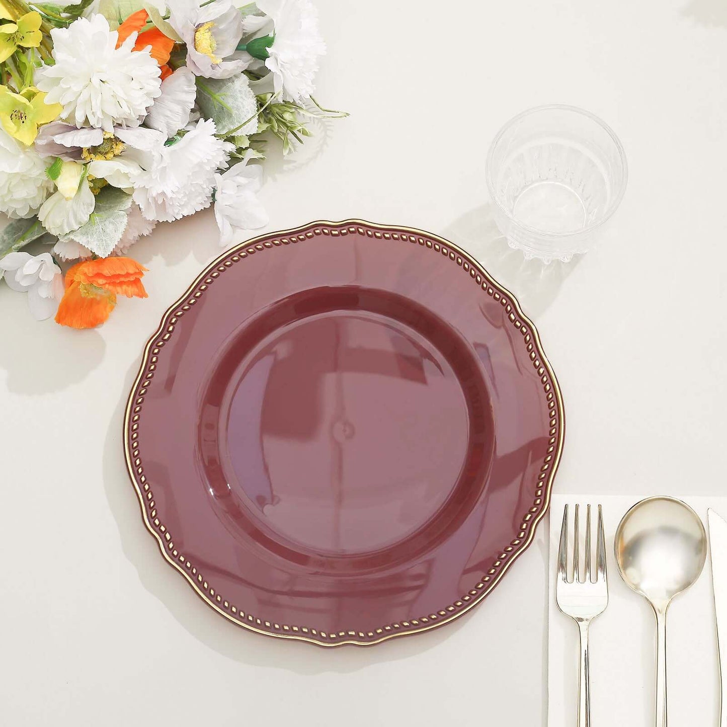 10-Pack Plastic Dinner Plates in Cinnamon Rose with Gold Scalloped Rim - Disposable Party Plates 9"