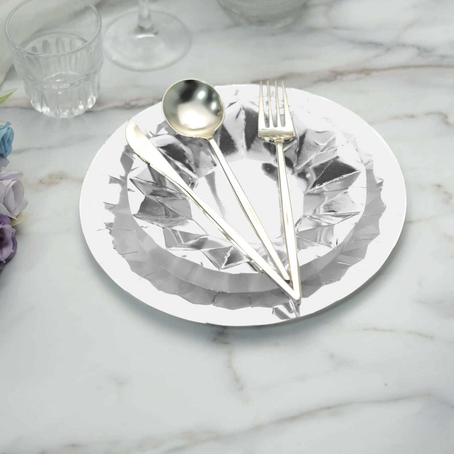 25-Pack Paper 9" Round Dinner Plates in Metallic Silver with Geometric Prism Rim - Disposable 400GSM Party Plates