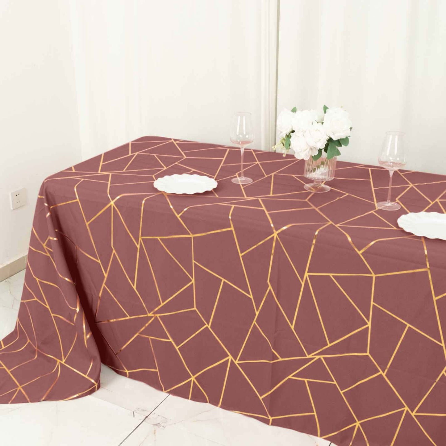 Polyester 60"x132" Rectangle Tablecloth Cinnamon Rose with Gold Foil Geometric Pattern - Wrinkle-Resistant and Durable Table Cover for Weddings & Events