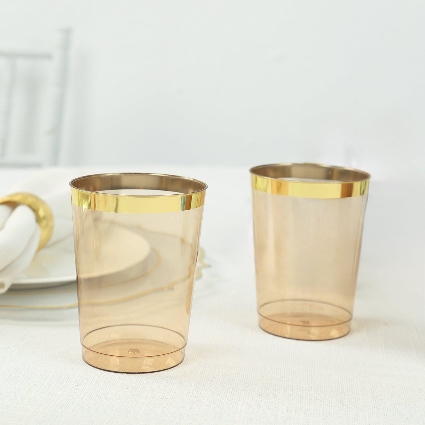 25-Pack Plastic Tumbler Cups Transparent Amber Gold with Gold Rim - Stylish Disposable Party Glasses 10oz