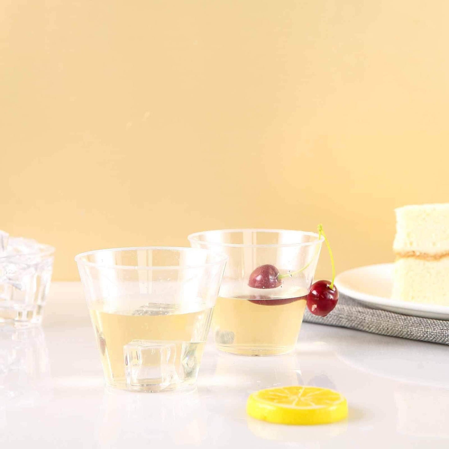 25-Pack Plastic Party Cups Clear Crystal - Stylish Short Disposable Glasses 9oz