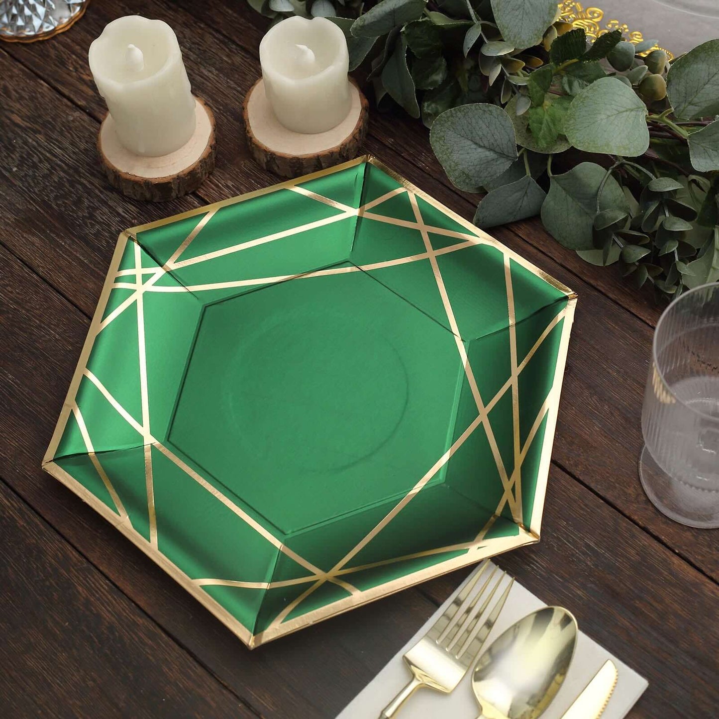 25-Pack Paper 9" Hexagon Dinner Plates in Hunter Emerald Green with Gold Geometric Lines & Rim - Stylish Disposable Geometric 300GSM Party Plates
