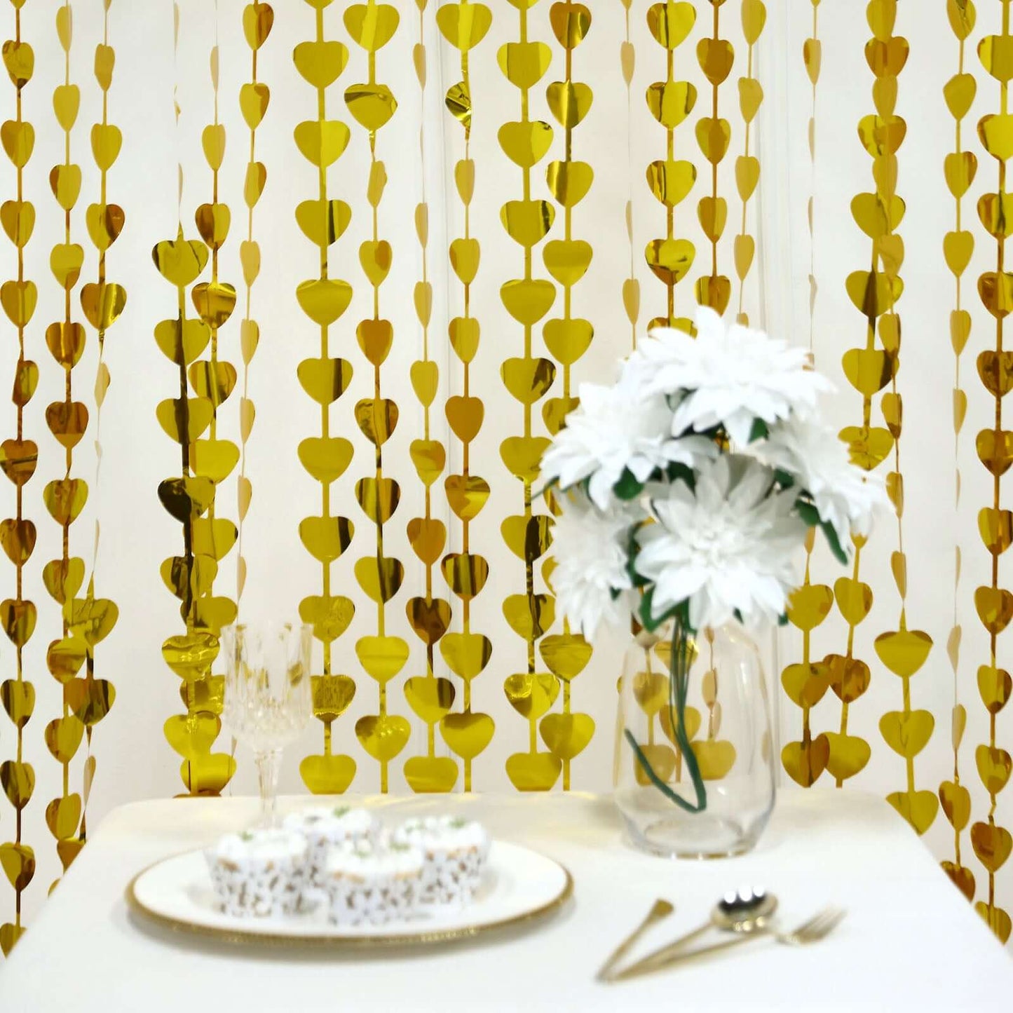 Gold Heart Chain Foil Fringe Curtain Party Backdrop, Metallic Gold Tinsel Streamer Party Decor - Door Window Foil Curtain - 3ftx6.5ft