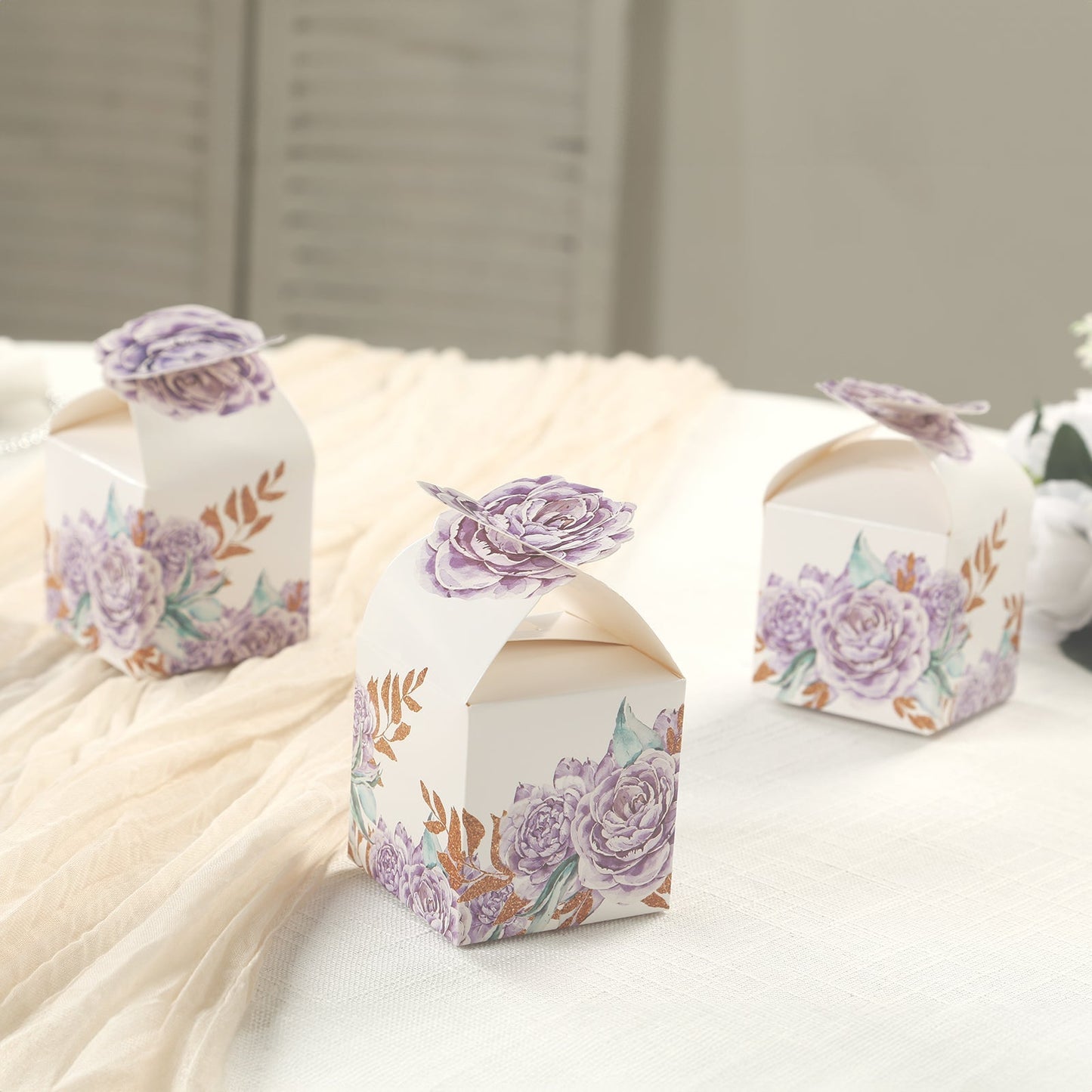 25 Pack Lavender Peony Floral Top Candy Gift Boxes, Lilac Cardstock Paper Party Favor Boxes - 3"x3"x5"