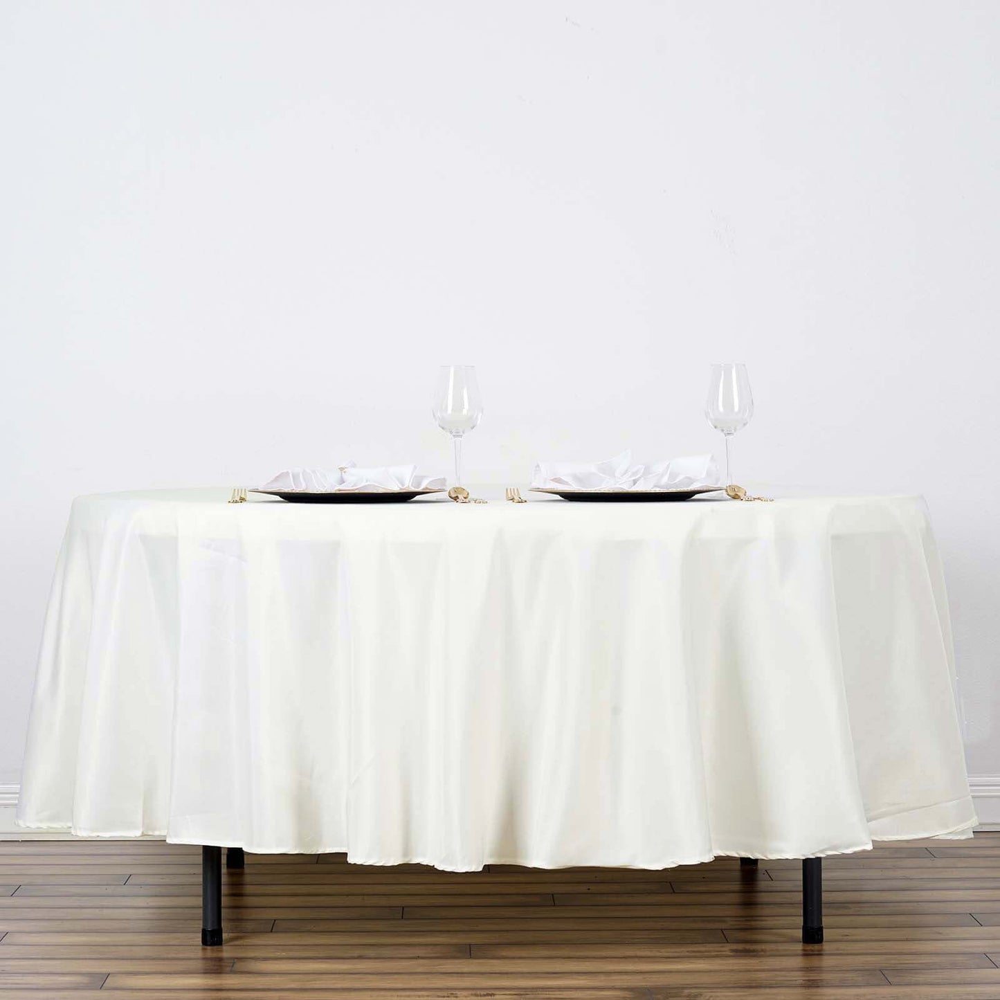 Polyester 108" Round Tablecloth Ivory - Wrinkle-Resistant Table Cover