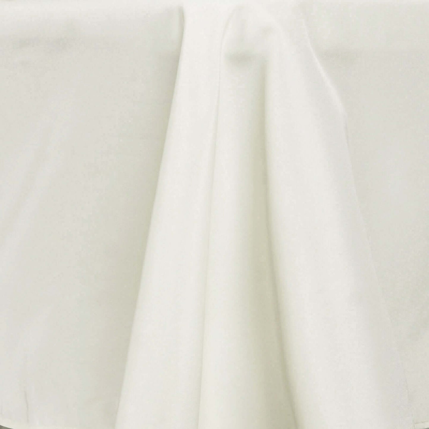 Premium Polyester 132" Round Tablecloth Ivory - Seamless 220GSM Wrinkle-Resistant Table Cover