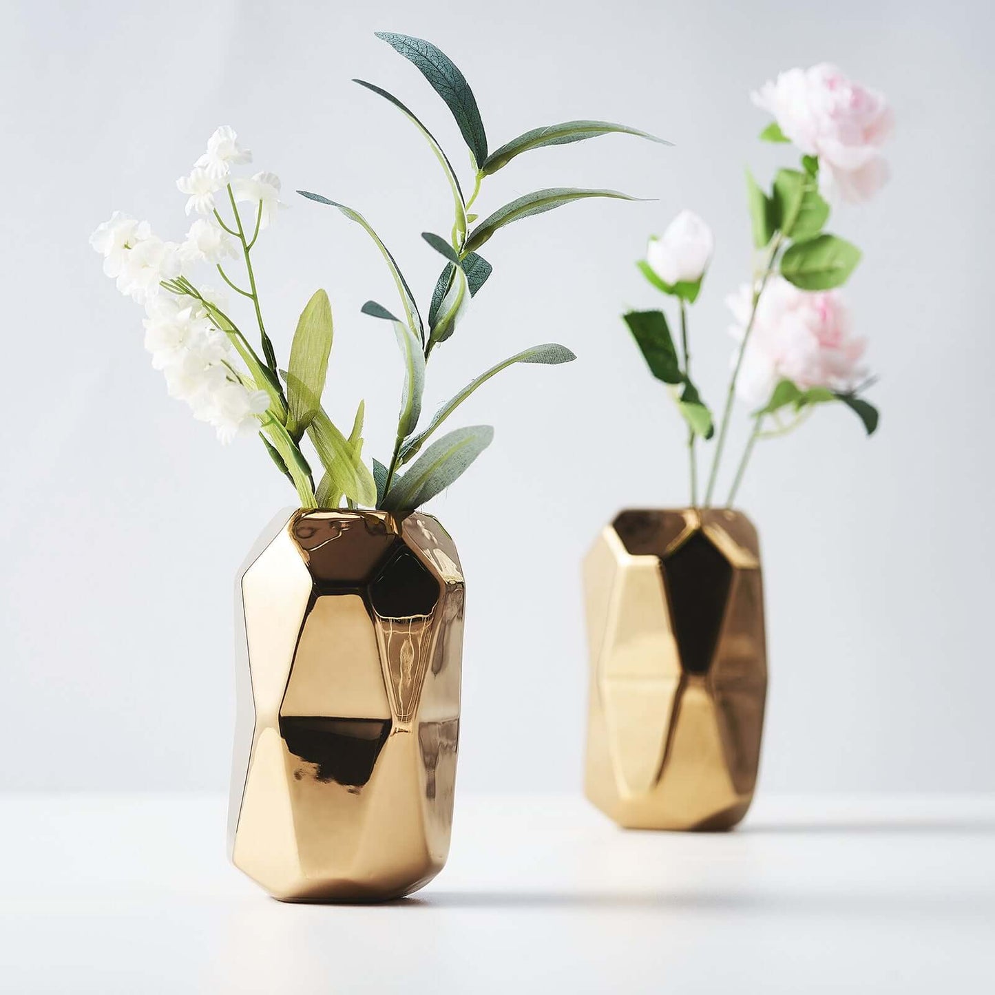 2-Pack Ceramic Cylinder Vases Metallic Gold Geometric - Stylish Modern Decor for Floral Arrangements 6"
