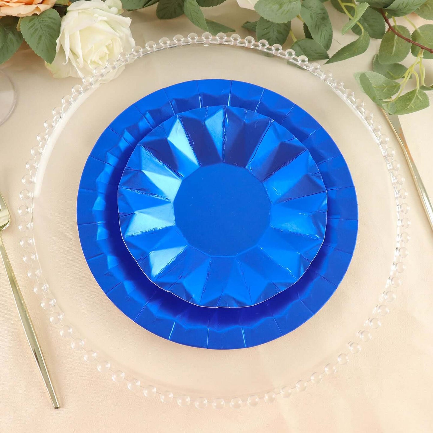 25-Pack Paper 7" Round Dessert Plates in Royal Blue with Geometric Prism Rim - Disposable 400GSM Appetizer Salad Plates