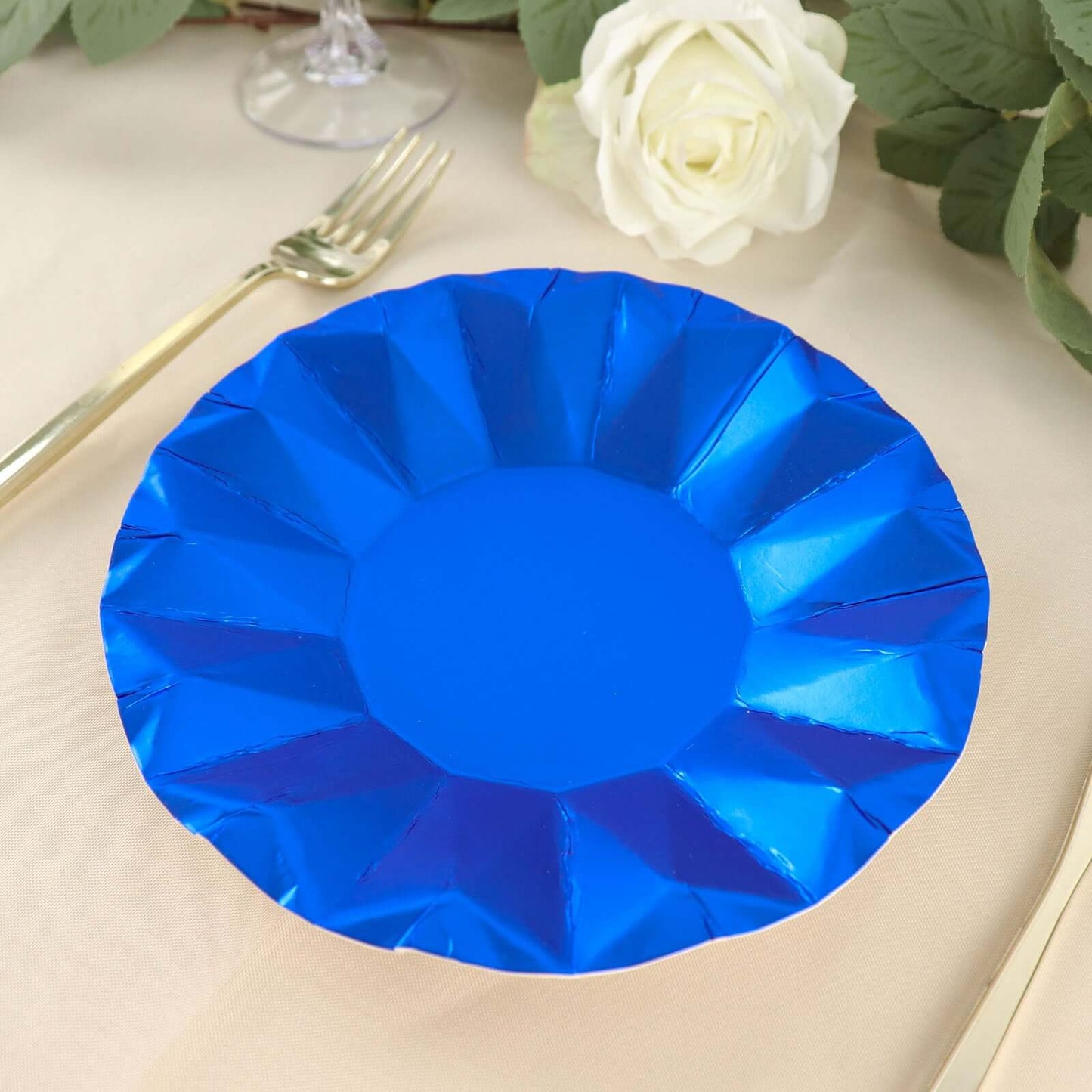25-Pack Paper 7" Round Dessert Plates in Royal Blue with Geometric Prism Rim - Disposable 400GSM Appetizer Salad Plates