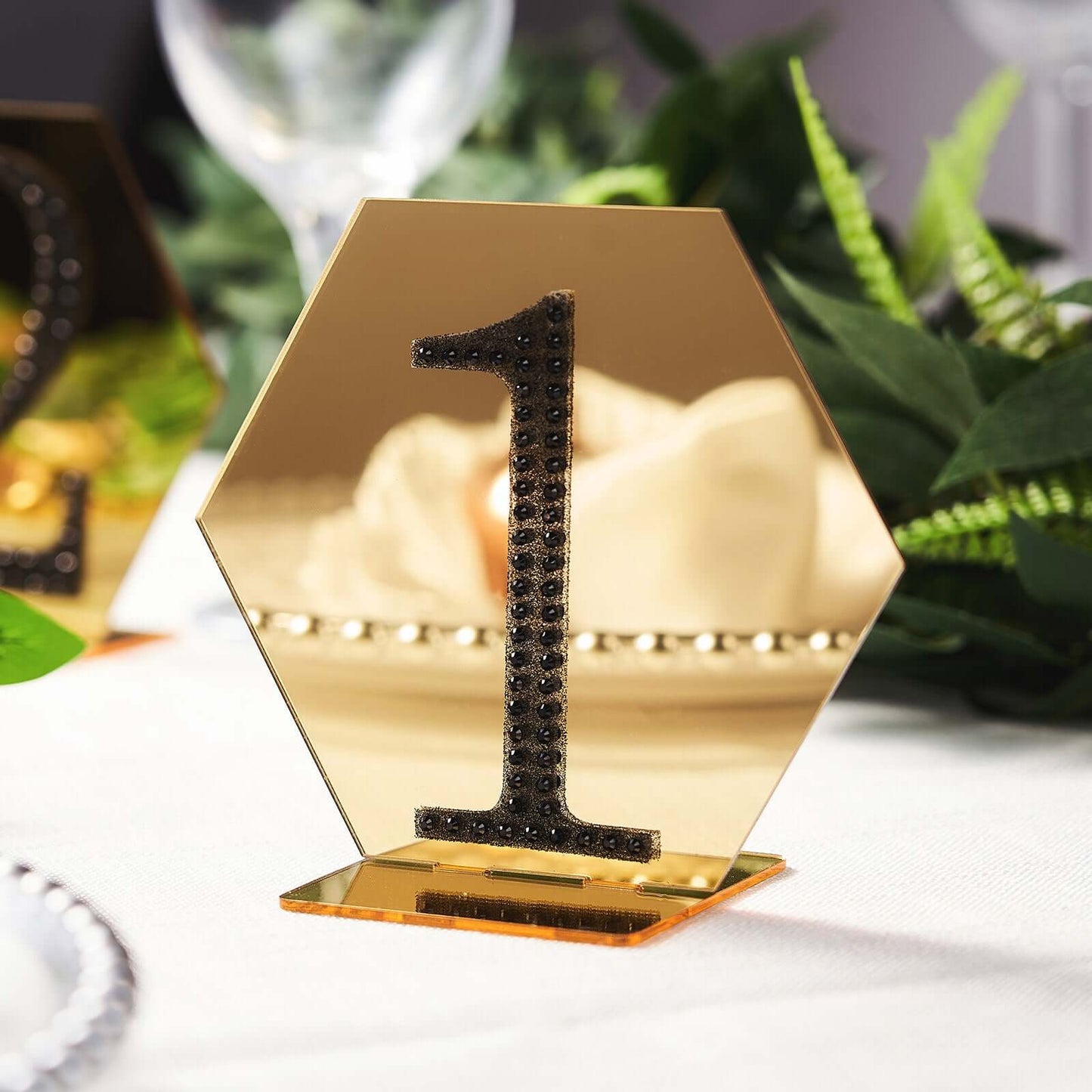 5-Pack Acrylic Table Sign Holders Hexagon Design Gold - Ideal for Modern Event Centerpieces 5"