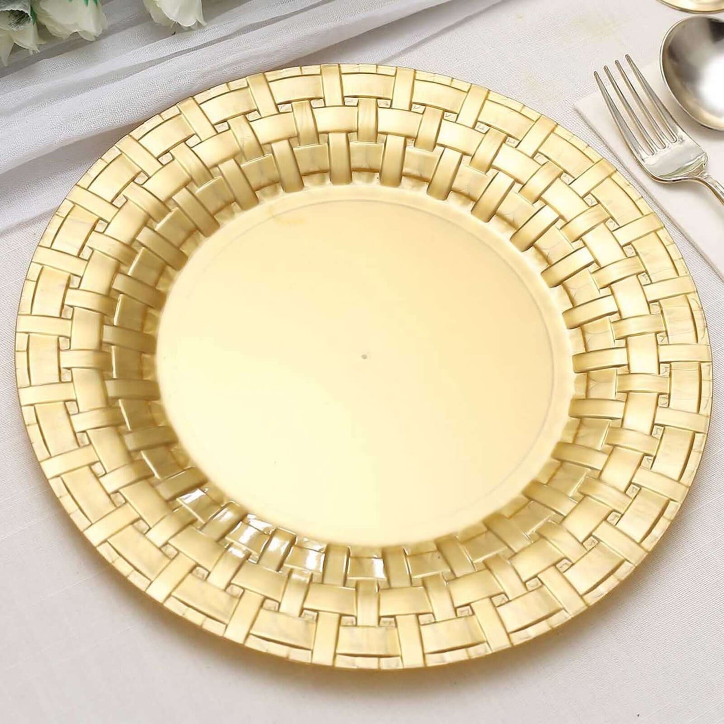 10-Pack Plastic Dinner Plates Gold Basketweave Rim - Durable Disposable Dinner Plates 10"