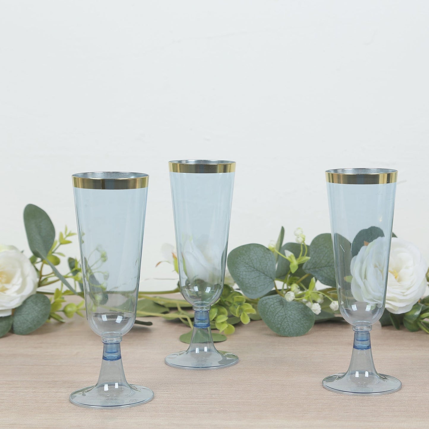 12-Pack Plastic Champagne Flutes Transparent Dusty Blue with Gold Rim - Stylish Disposable Cocktail Glasses for Parties 5oz 6"