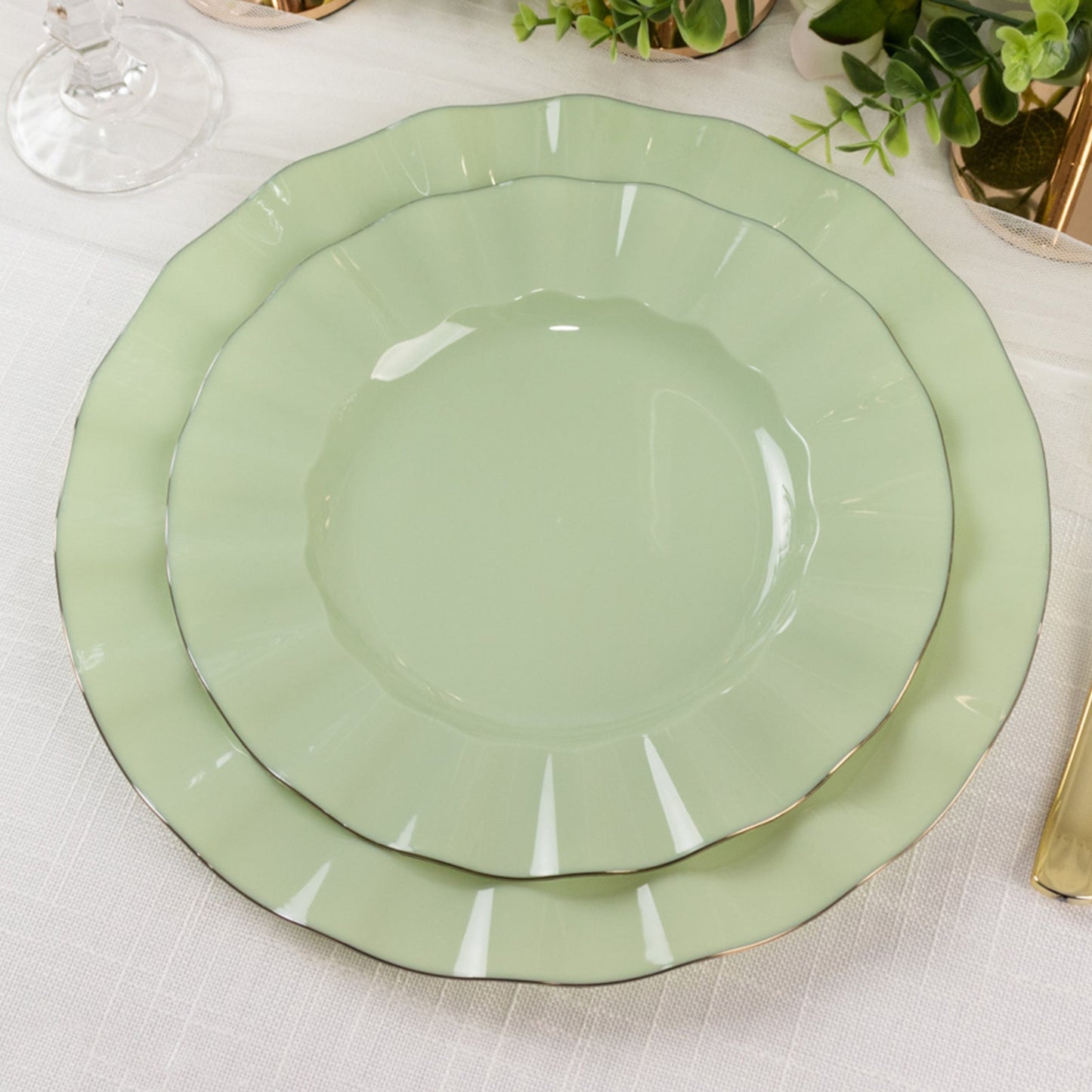 10-Pack Plastic 9" Round Dinner Plates in Sage Green Ruffled Rim with Gold Edging - Sturdy Disposable Dinnerware