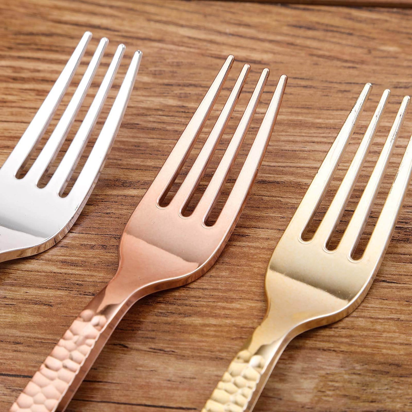 24-Pack Plastic Forks with Hammered Style Rose Gold - Heavy Duty Disposable Silverware 7"