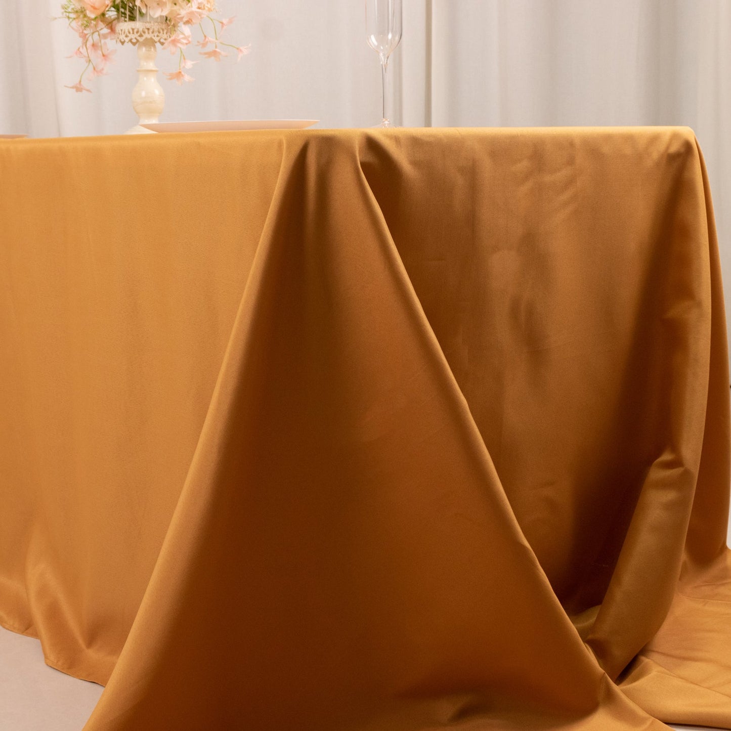 Premium Polyester 90"x156" Rectangle Tablecloth Gold - Seamless 220GSM Stain-Resistant Design for Classy Events