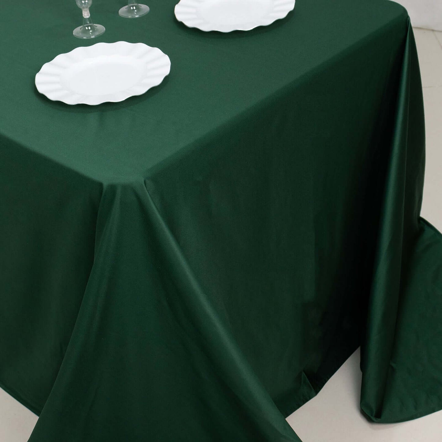 Scuba Rectangular 90"x132" Tablecloth Hunter Emerald Green - Wrinkle Free, Stain Resistant & Seamless Table Cover