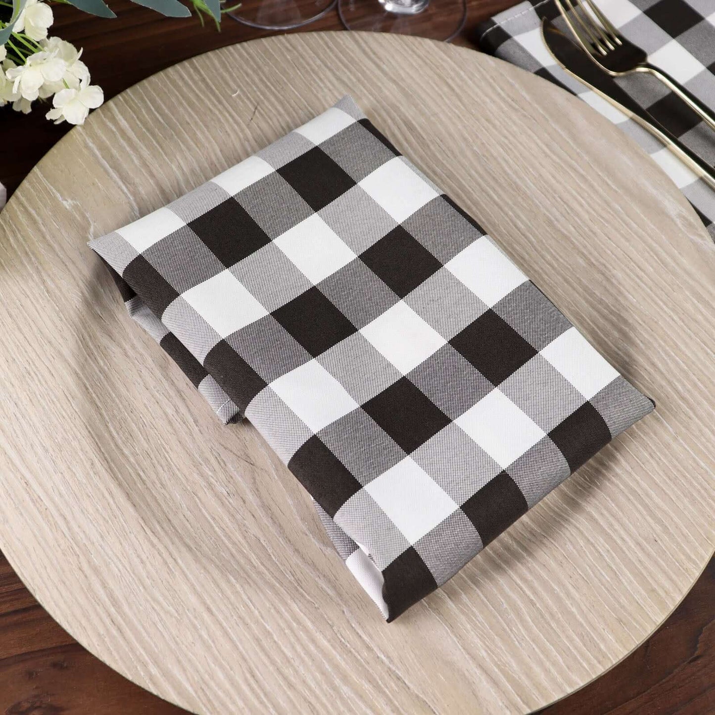 5 Pack Polyester 15"x15" Napkins Black/White Buffalo Plaid Gingham Style Cloth Napkins for Casual & Outdoor Dining