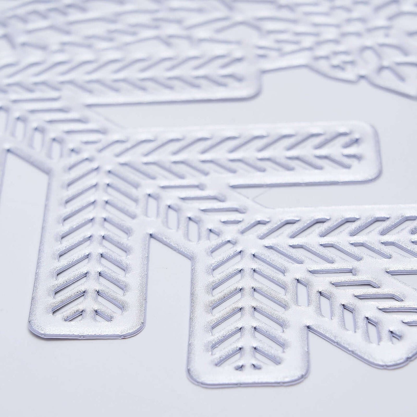 6-Pack Dining Table Mats Snowflake Design Silver - Vinyl Non-Slip Surface for Winter Decor 18"