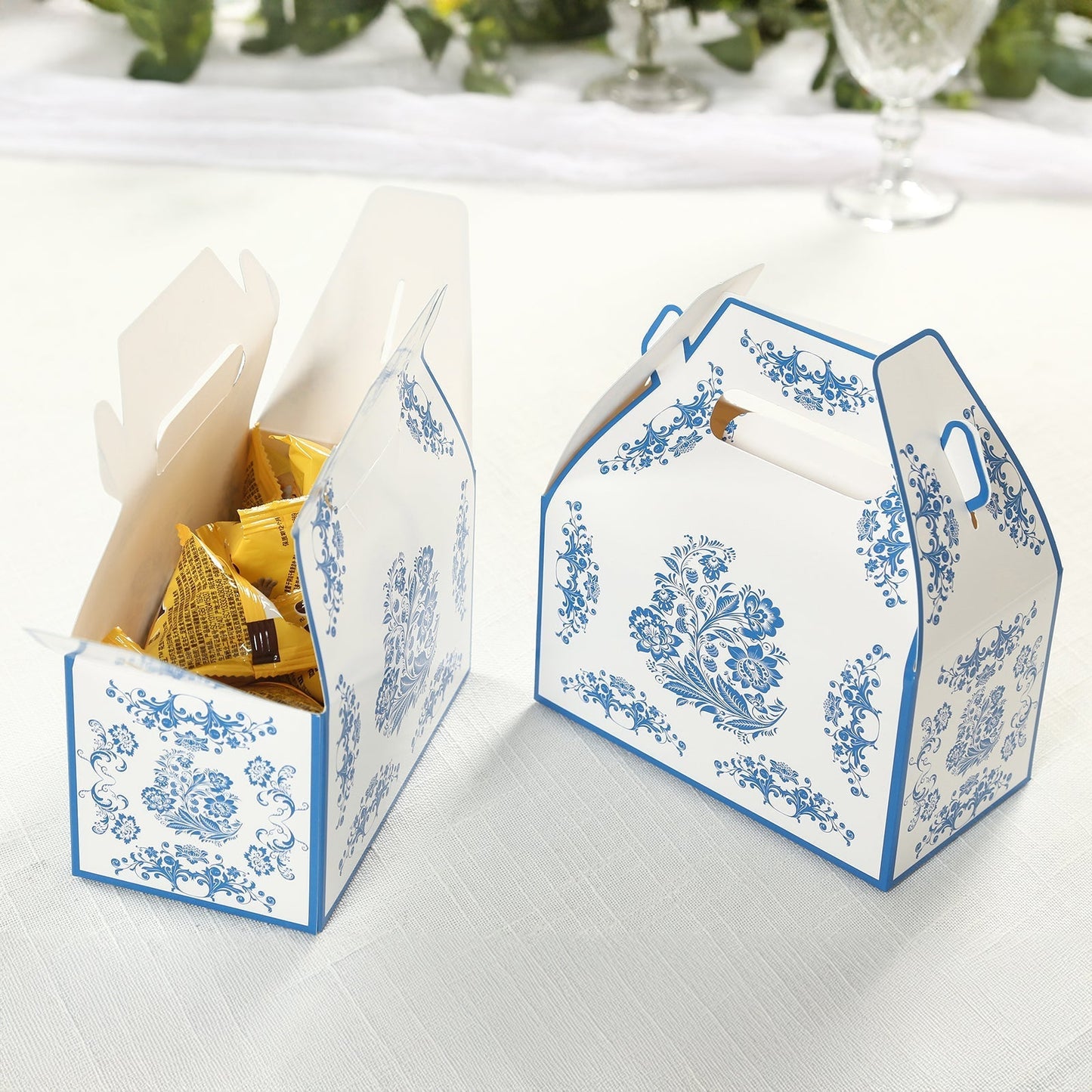 25 Pack Candy Gift Tote Gable Boxes in White Royal Blue Damask Floral Pattern, Party Favor Treat Boxes - 6"x3.5"x7"
