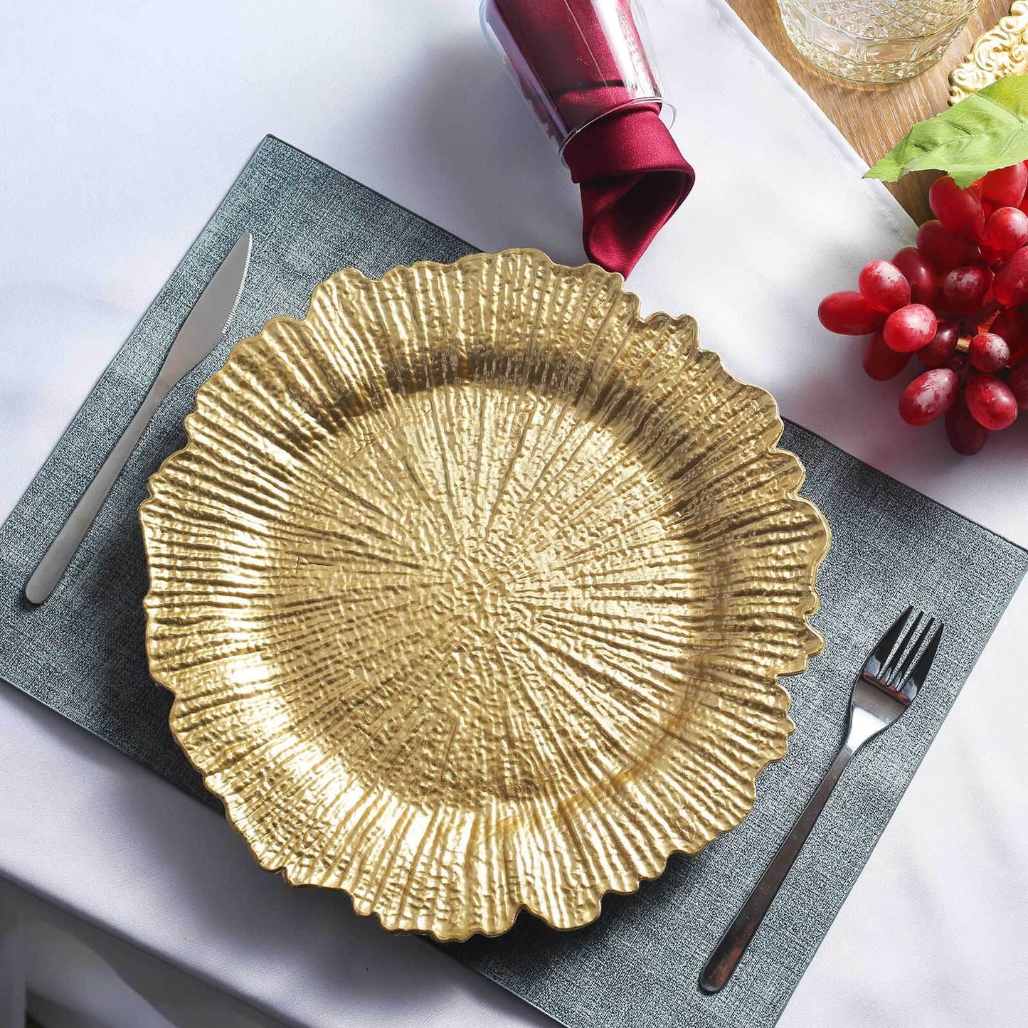 6-Pack Acrylic Plastic Round Charger Plates 13" in Gold with Reef Design, Classy Dinner Party Charger Tableware