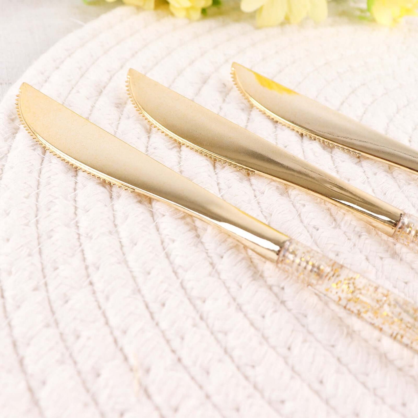 24-Pack Plastic Knives with Gold Glitter - Disposable Silverware Cutlery for Events
