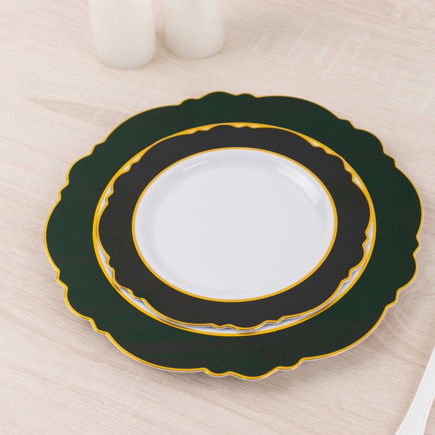 10-Pack Plastic 8" Round Dessert Plates in White with Hunter Emerald Green Blossom Design & Gold Edging - Disposable Salad Appetizer Plates