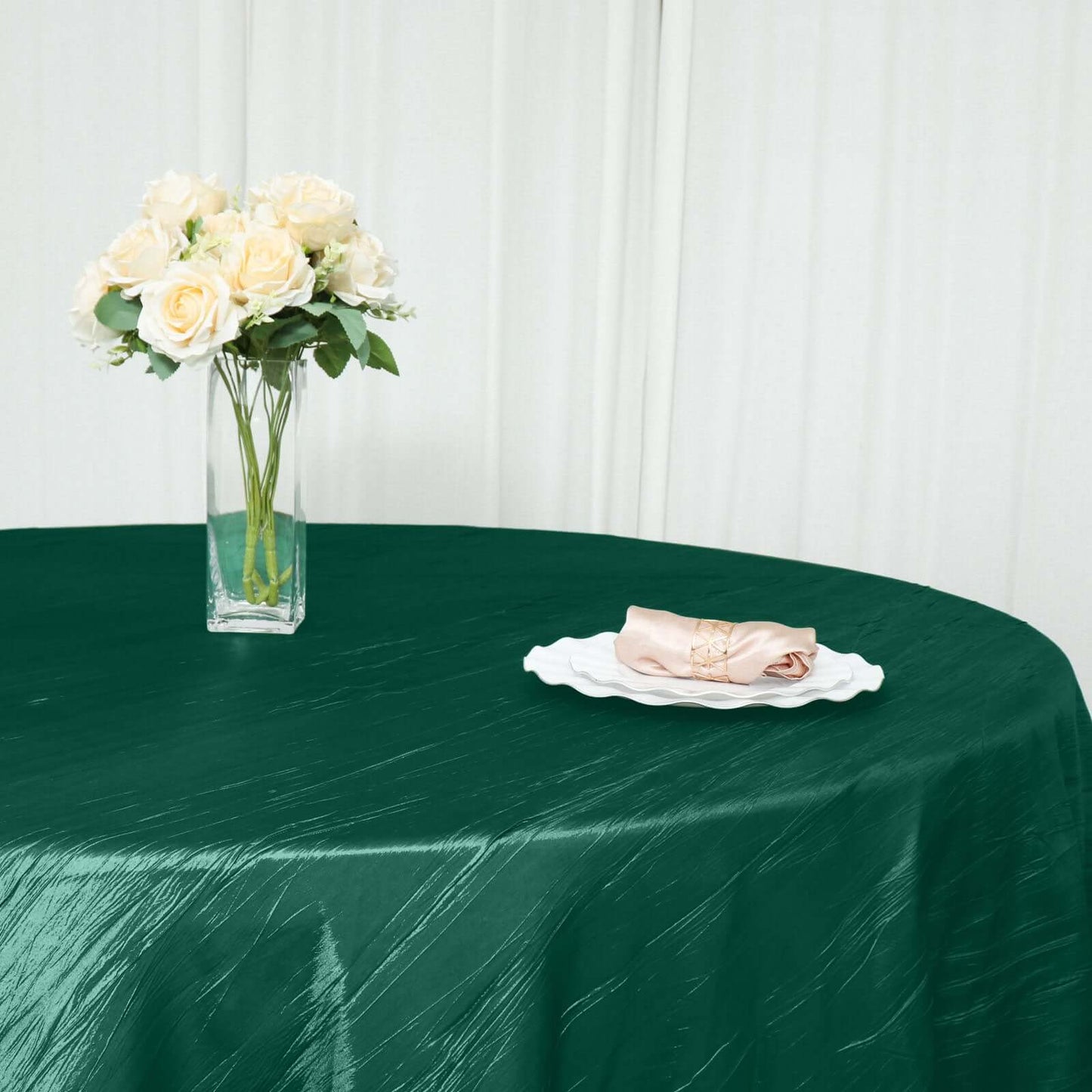 Taffeta 120" Round Tablecloth Hunter Emerald Green - Seamless Accordion Crinkle Table Cover