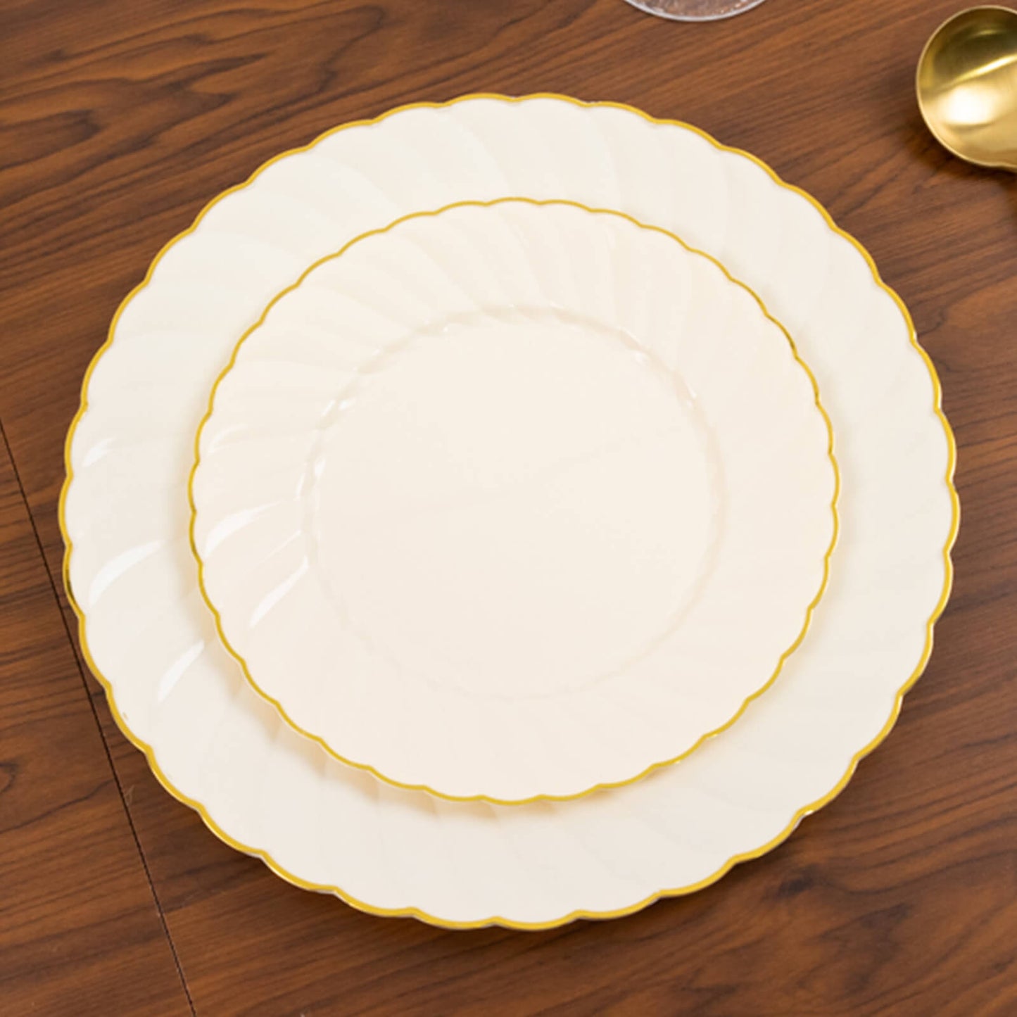 10-Pack Plastic 7.5" Round Salad Dessert Plates in Ivory with Gold Flair Rim - Disposable Party Plates