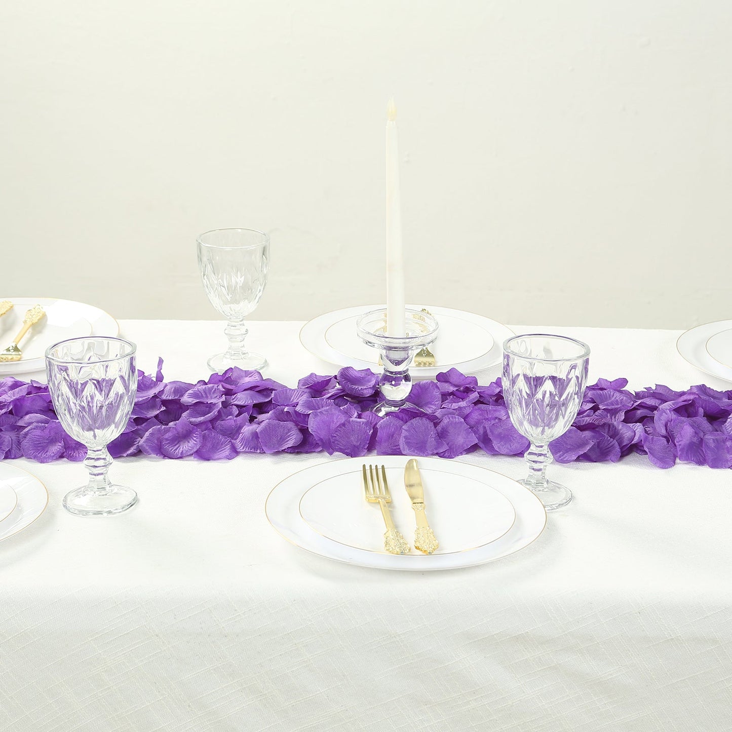 500-Pack Rose Petals Round Design Purple Silk Confetti - Decorative Scatters for Tables and Floors