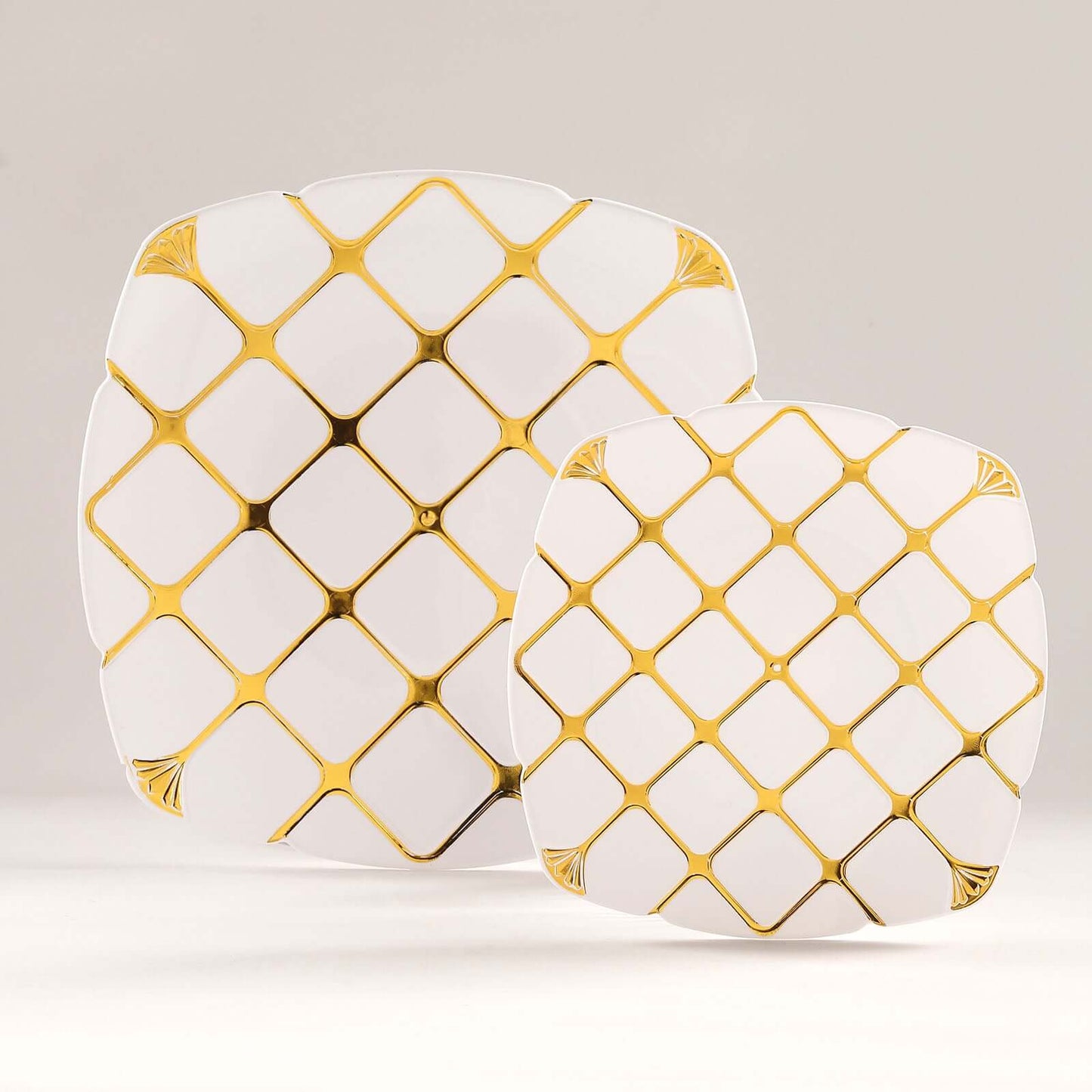 10-Pack Plastic 10" Square Dinner Plates in White with Gold Diamond Lattice Pattern - Disposable Party Plates for Weddings, Banquets & Special Events