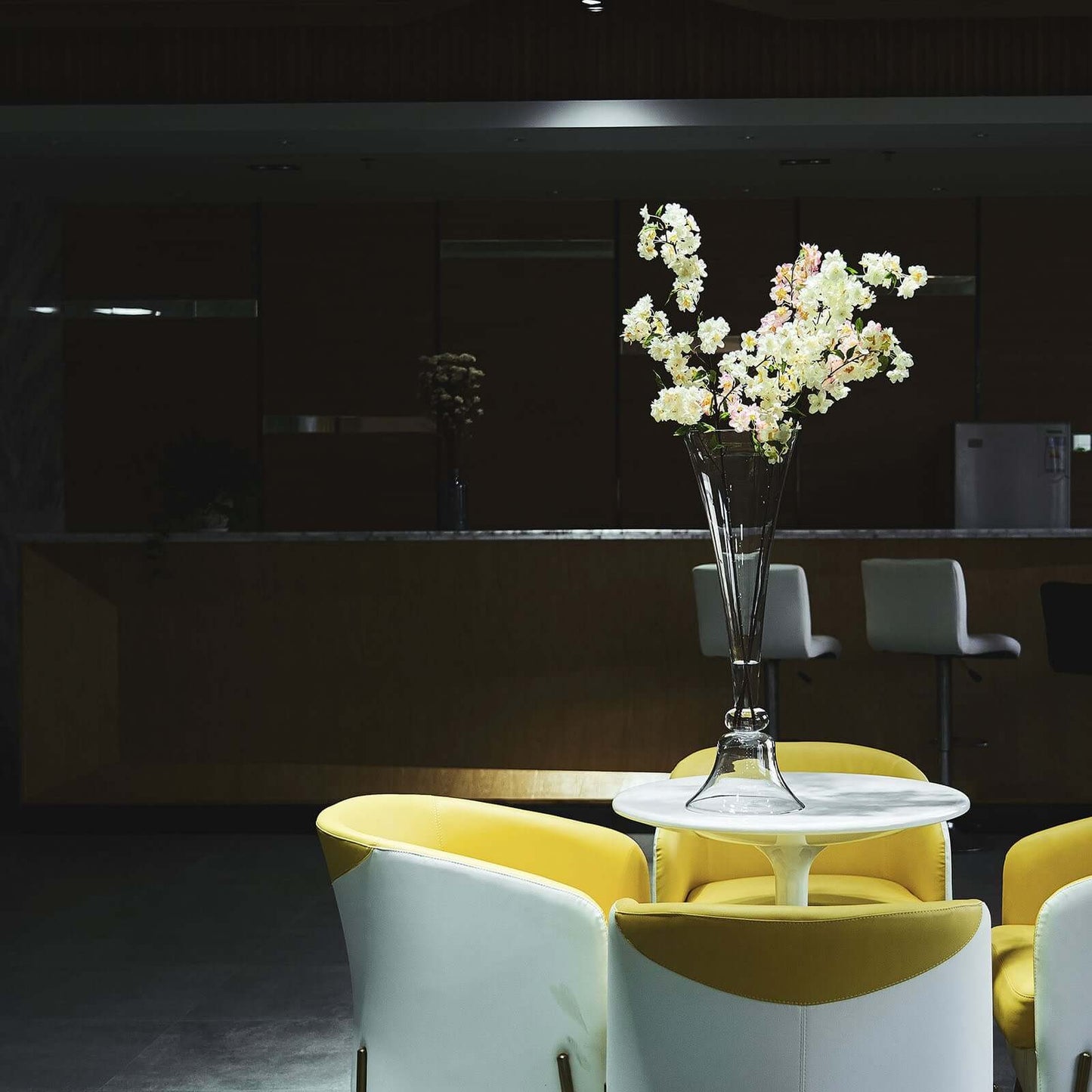 Set of 2 Glass Trumpet Vases Reversible Clarinet Design Clear - Stylish Flower Centerpieces for Events 24"