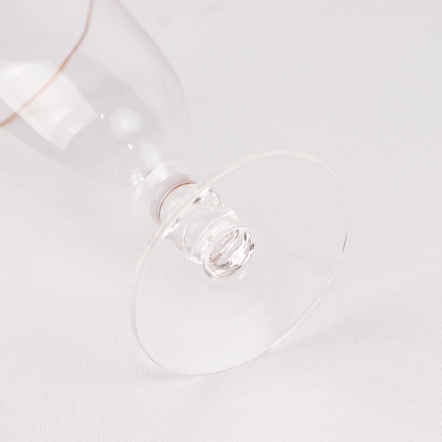 6-Pack Red Wine Glasses Clear Gold Rimmed Design with Short Beaded Stem - Chic Crystal Goblets for Drinks & Events 16oz 7"