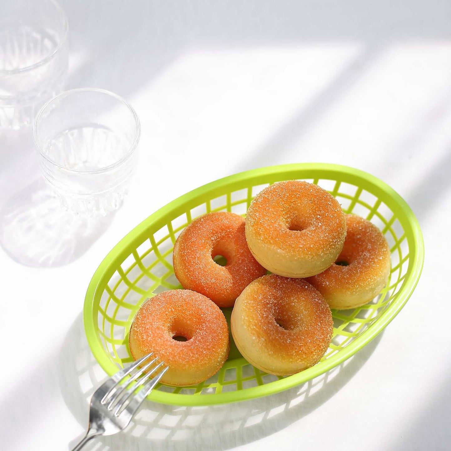 6-Pack Plastic Food Baskets with 50 Wax Paper Liners Assorted Colors - Durable Oval Deli Serving Trays