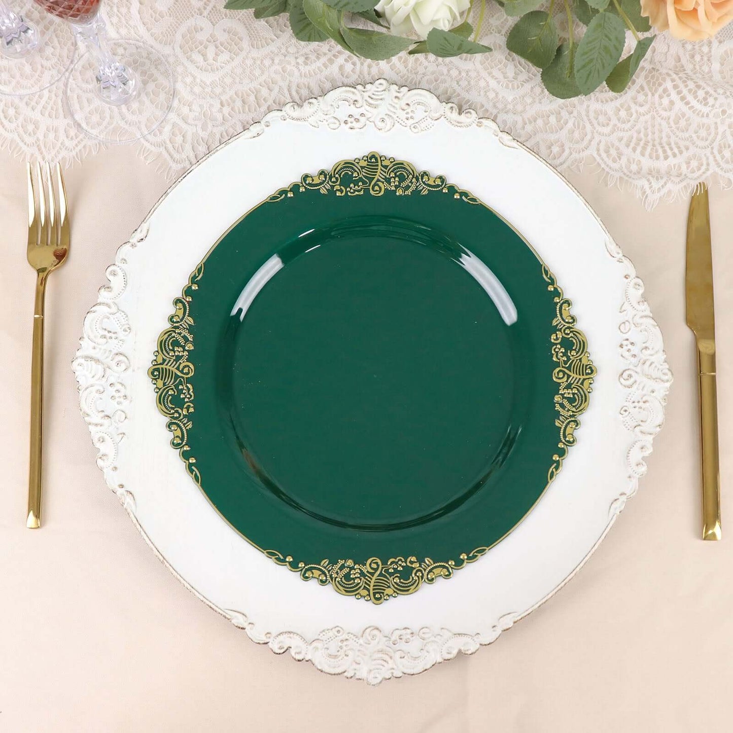 10-Pack Plastic 10" Round Dinner Plates in Hunter Emerald Green with Gold Leaf Embossed Rim - Disposable Vintage Baroque Style Plates