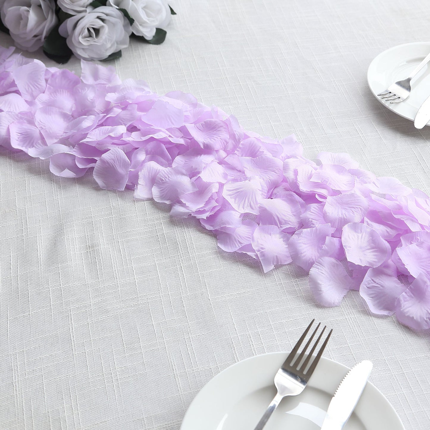 500-Pack Rose Petals Round Design Lavender Lilac Silk Confetti - Decorative Scatters for Tables and Floors