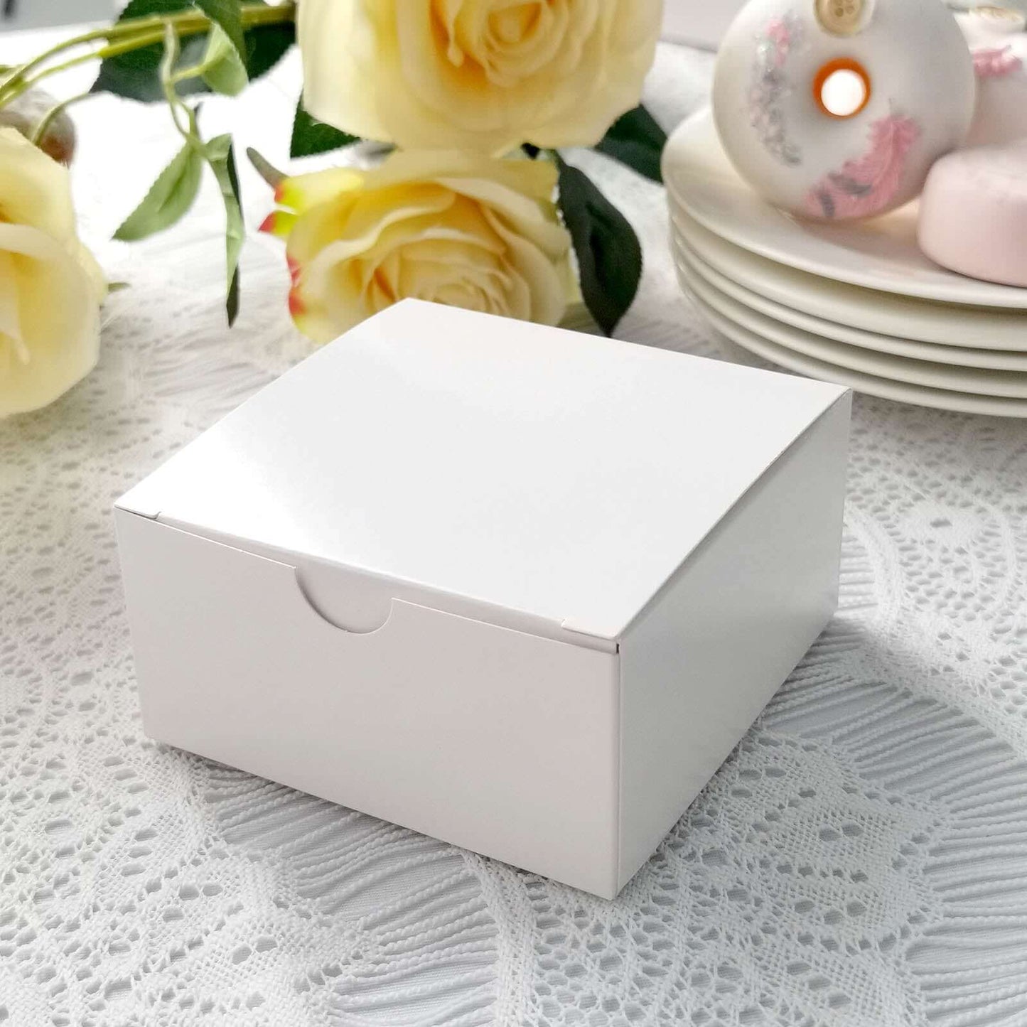 100 Pack White Cake Party Favor Boxes, 4"x4"x2" Cupcake Gift Boxes