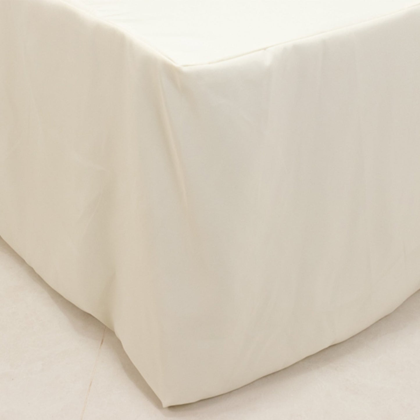 Fire Retardant Premium Polyester 6ft Rectangular Tablecloth Ivory Fitted High-Performance Table Cover
