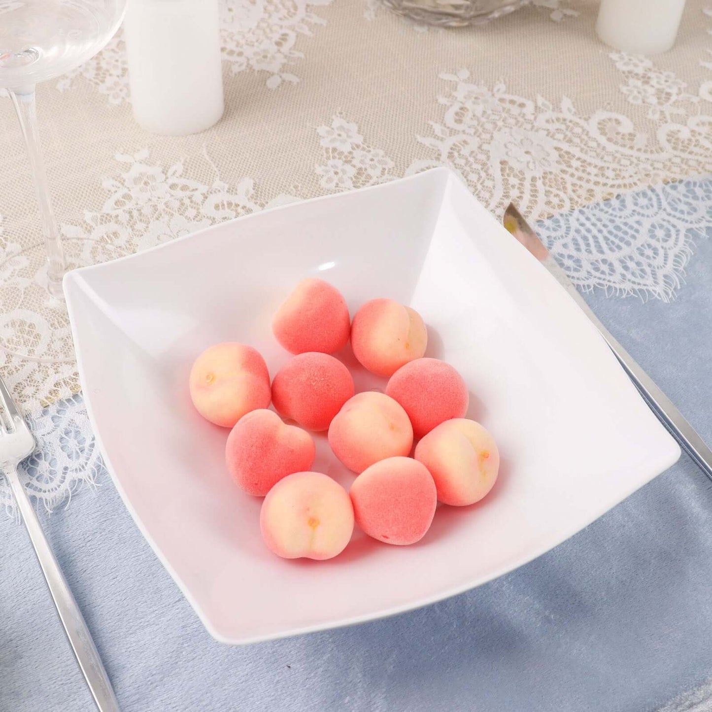 4-Pack Plastic Serving Bowls White Square - Lightweight Medium Disposable Dishes for Events 32oz